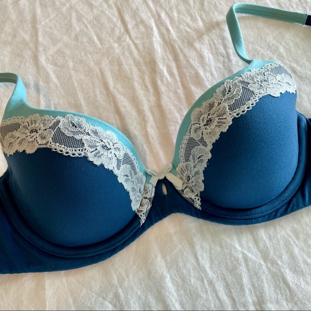 Victoria’s Secret Body by Victoria Demi Lined Bra